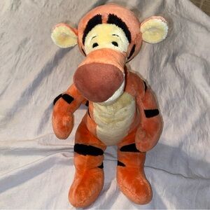 The Disney Store Tigger Plush Has A Small Spot On Side Of Head